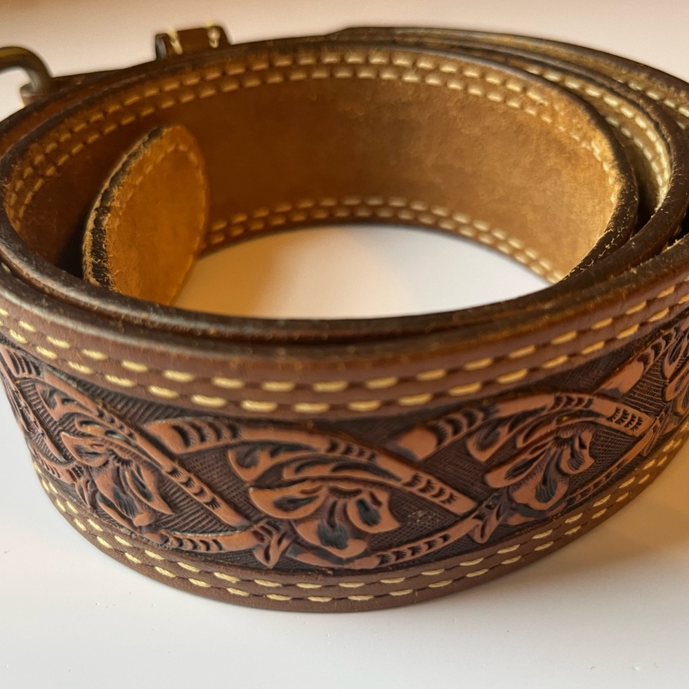 Crafted leather belt engraved embellishment size 38 Waist unisex Western wear